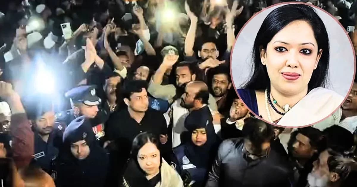 রুমিন ফারহানাকে শহীদ মিনারে যেতে বাধা, ১৫০ জনের বিরুদ্ধে মামলা