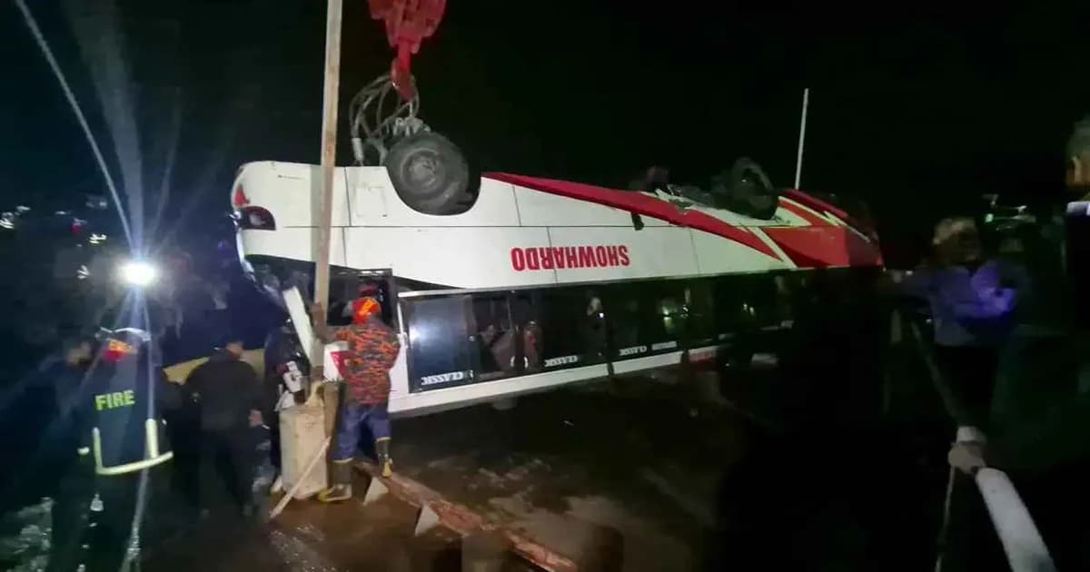 পদ্মায় বাসডুবি : ২৩ মরদেহ উদ্ধার, স্বজনদের কাছে হস্তান্তর ২১