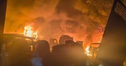 কলকাতায় ভয়াবহ আগুন, নিয়ন্ত্রণে ফায়ার সার্ভিসের ২১ ইউনিট