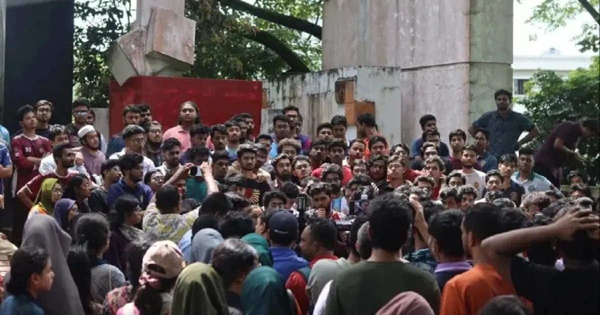 দাবি না মানা পর্যন্ত চুয়েটে ক্লাস-পরীক্ষা বর্জন