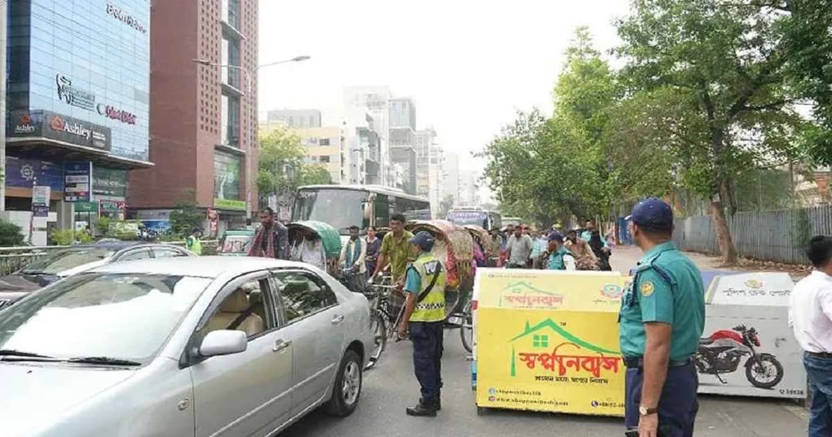 ঢাকায় কড়াকড়ি নিরাপত্তা, বাড়ানো হলো ডিএমপির চেকপোস্ট