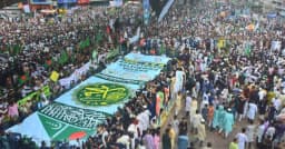 রাজধানীতে ঈদে মিলাদুন্নবী উপলক্ষে জশনে জুলুসে জনস্রোত