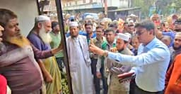 ম্যাজিস্ট্রেটের সঙ্গে বাজার তদারকিতে এমপি মুফতি আমির হামজা