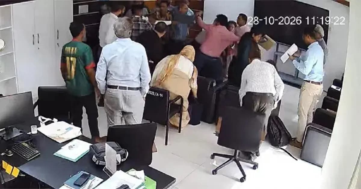 আইইডিসিআর পরিচালককে মারধর, ড্যাব নেতার সদস্যপদ স্থগিত