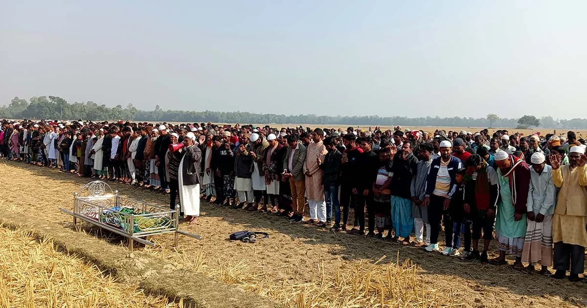 শিশু সাজিদের জানাজায় হাজারো মানুষের ঢল, দাফন সম্পন্ন