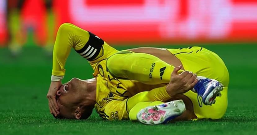 হ্যামস্ট্রিং চোটে মাঠের বাইরে রোনালদো