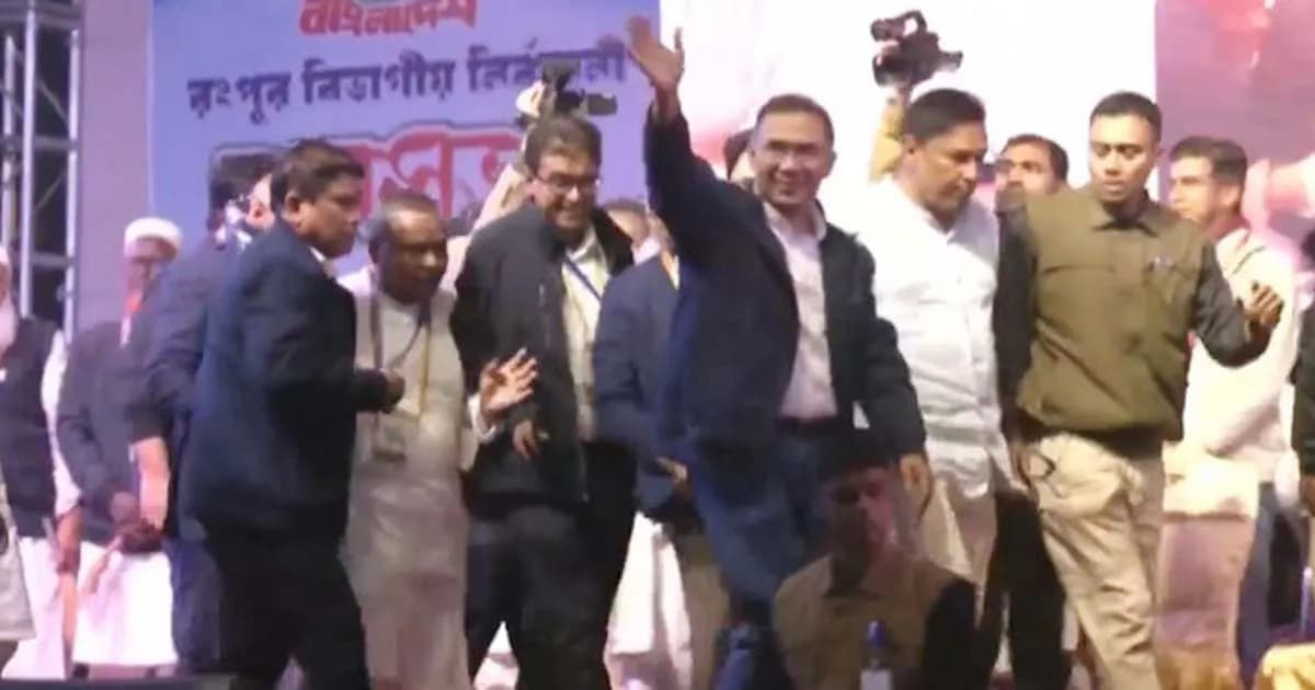 রংপুরে বিএনপির সভামঞ্চে তারেক রহমান