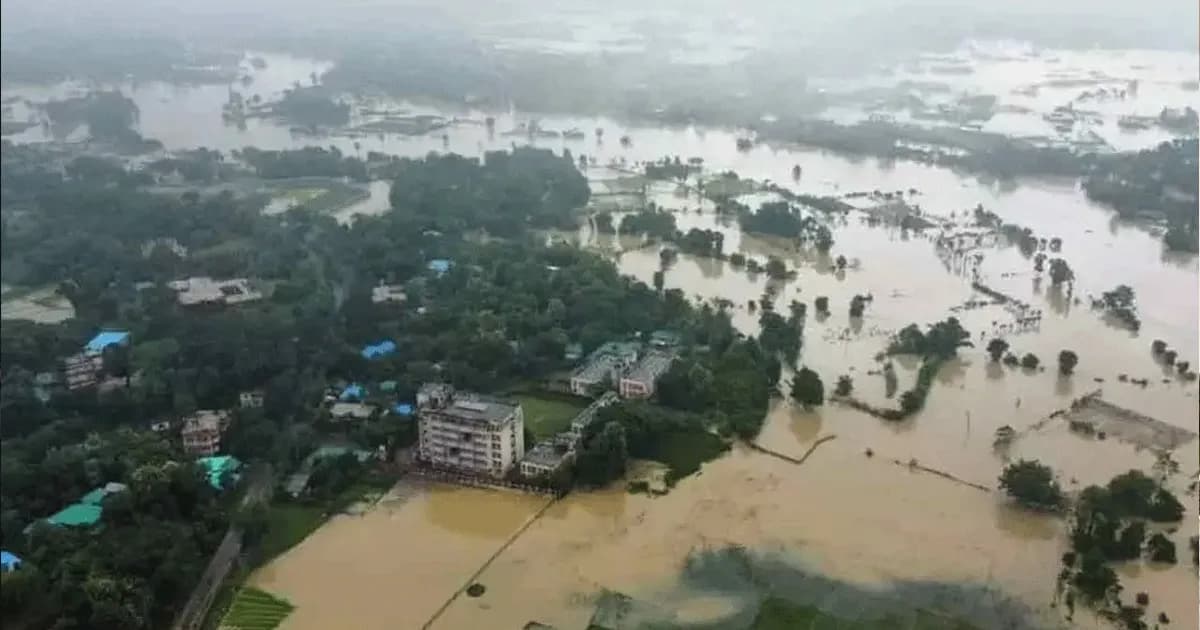 ভারী বৃষ্টিতে সিলেট-নেত্রকোনায় বন্যা পরিস্থিতি আরও অবনতি