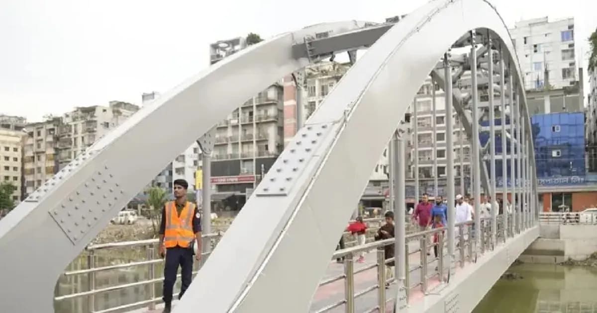 পথচারীদের জন্য খুলে দেওয়া হলো আফতাবনগর-বনশ্রী স্টিল ফুটব্রিজ