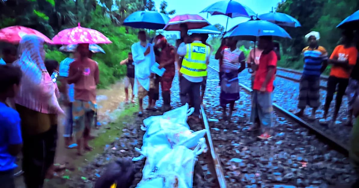 দামুড়হুদায় ট্রেন-মোটরসাইকেল সংঘর্ষে ২ জন নিহত