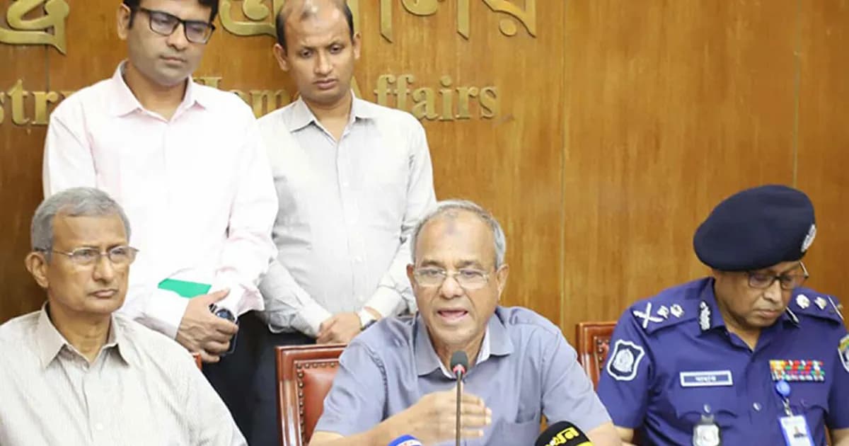 খাগড়াছড়ির পরিস্থিতি নিয়ন্ত্রণে সরকার কাজ করছে : স্বরাষ্ট্র উপদেষ্টা