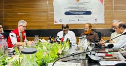চিকিৎসক ও নার্সদের ঈদের ছুটি বাতিল: স্বাস্থ্যমন্ত্রী