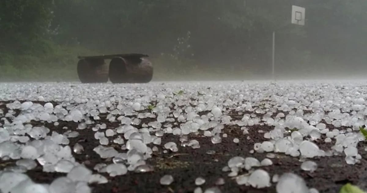পাঁচদিন শিলাবৃষ্টি ও বজ্রপাতের শঙ্কা, বাড়তে পারে তাপমাত্রা
