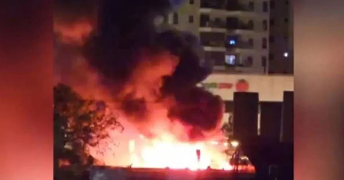 ইরানের ব্যালিস্টিক ক্ষেপণাস্ত্র হামলায় কেঁপে উঠল ইসরায়েল