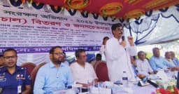 ‘বুকে হাত দিয়ে বলুন, কোনো ইলিশ ধরব না’ জেলেদেরকে মৎস্য মন্ত্রী