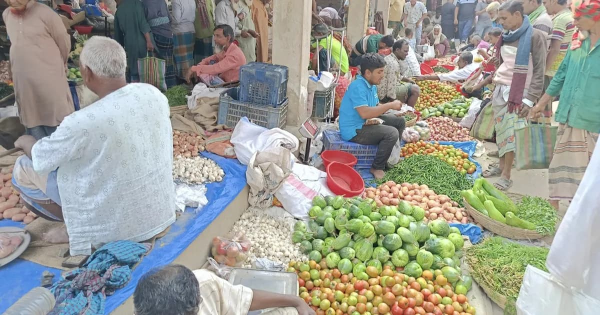 জীবননগরে রোজার শুরুতেই কাঁচাবাজারে অস্থিরতা
