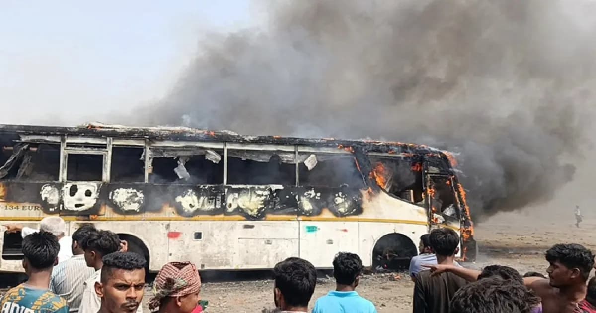 কুমিল্লায় একসঙ্গে ৩ বাসে আগুন, আতঙ্ক ছড়াল এলাকায়