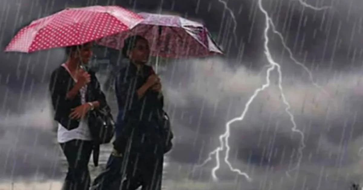 ঢাকায় ঝোড়ো বৃষ্টি ও তীব্র বজ্রপাতের পূর্বাভাস