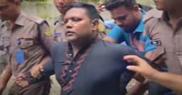 ধানমন্ডি ৩২-এ ফুল দিতে গিয়ে যুবলীগ কর্মী আটক