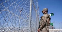 পাকিস্তানের হামলায় আফগানিস্তানের ২৩ সেনা নিহত