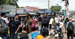 ঈদযাত্রায় গাবতলীতে ভিড়, কাউন্টারেই মিলছে টিকিট
