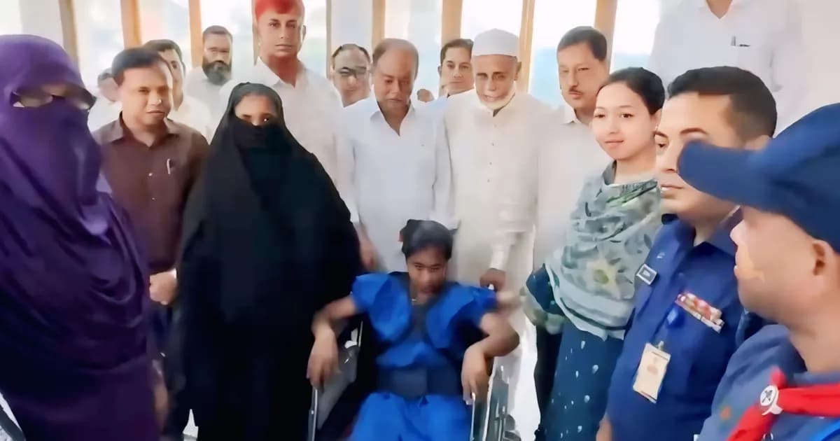কটিয়াদীতে প্রতিবন্ধী শিশুদের মাঝে সহায়ক উপকরণ বিতরণ