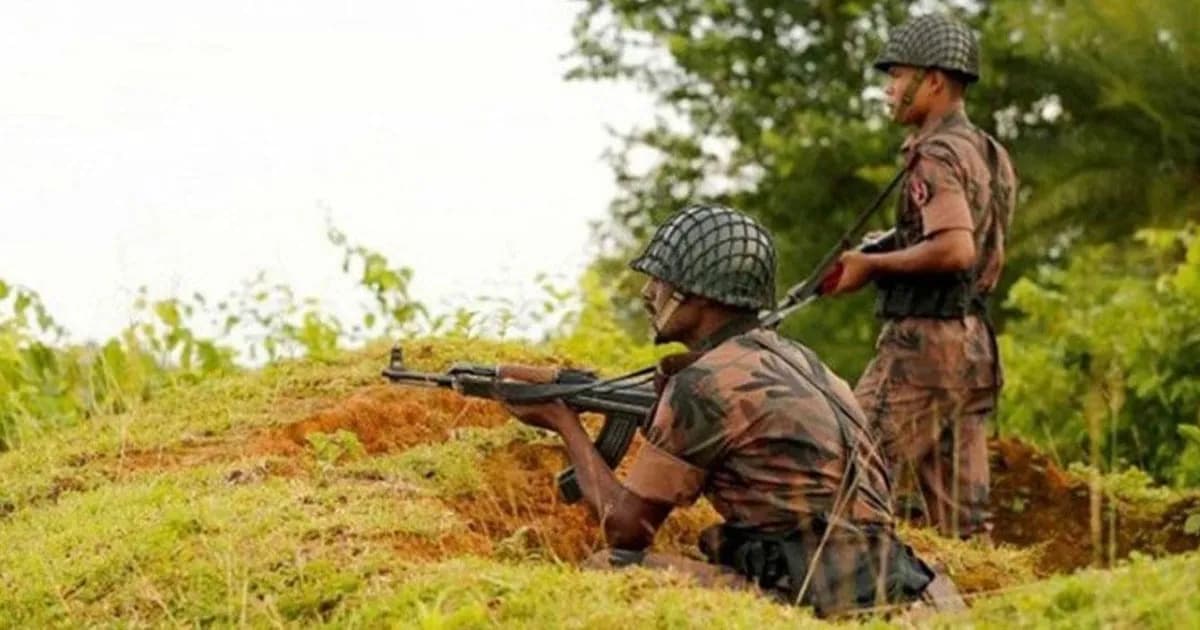 সীমান্তে বিজিবির গুলিতে আহত ভারতীয় চোরাকারবারি