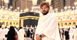 পবিত্র ওমরাহ পালনে চিত্রনায়ক পারভেজ আবির
