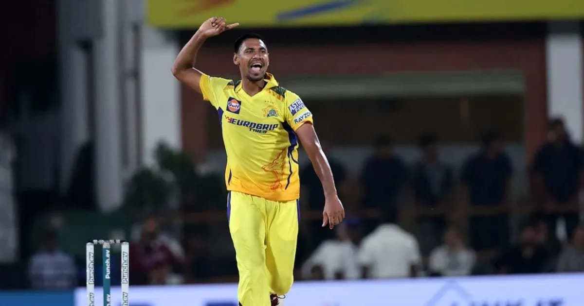 মুস্তাফিজকে ৩.৫ কোটি রুপিতে নিয়েছে বেঙ্গালুরু!