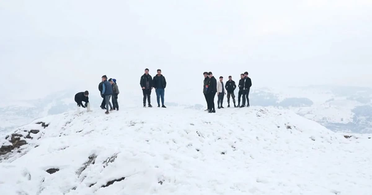 ইরাকের এরবিলে ভারী তুষারপাতে আটকা পড়েছেন ১৯ জন