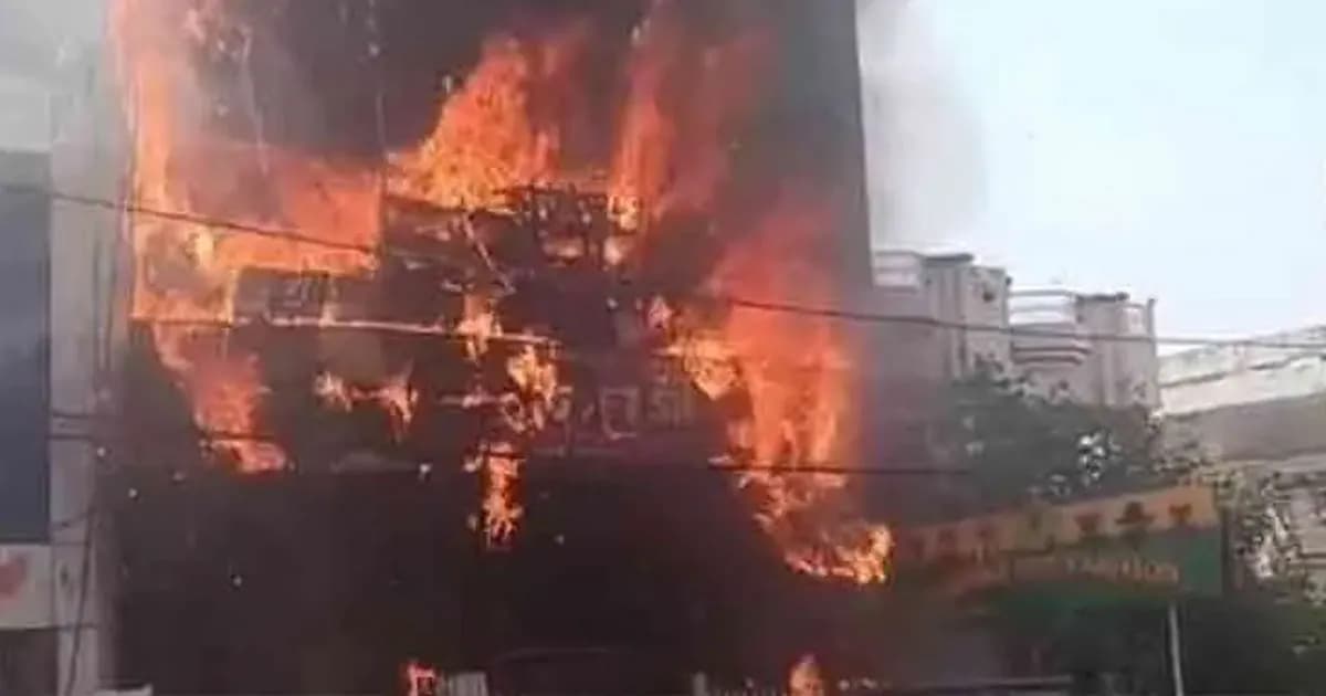 ভারতের কোচিং সেন্টারে ভয়াবহ আগুন, নিহত ১৩