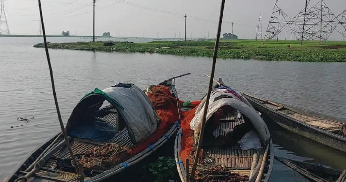 নদীর মধ্যেই দুই নৌকার জেলেদের মারপিটে নিহত ১