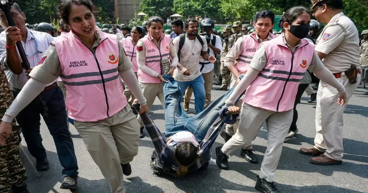 দিল্লিতে দিনভর উত্তেজনা, তিন হাজার বিক্ষোভকারীকে মুক্তি