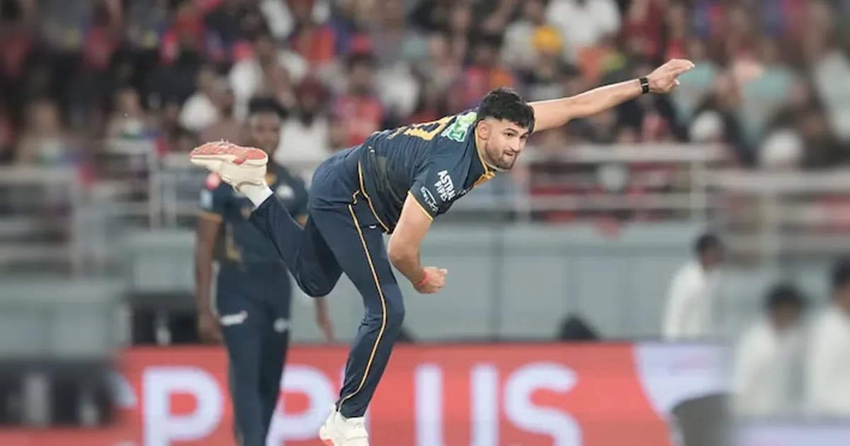 বাবার পত্রিকা বিক্রি, বড় ভাইয়ের ত্যাগ– অশোকের বলে গতির ঝড়