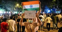 ভারতে ইন্টারনেট বন্ধ, ধরপাকড়ের শঙ্কায় শিক্ষার্থীরা