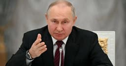 ইরানের দুর্দিনে পাশে থাকবে রাশিয়া, জানালেন ভ্লাদিমির পুতিন