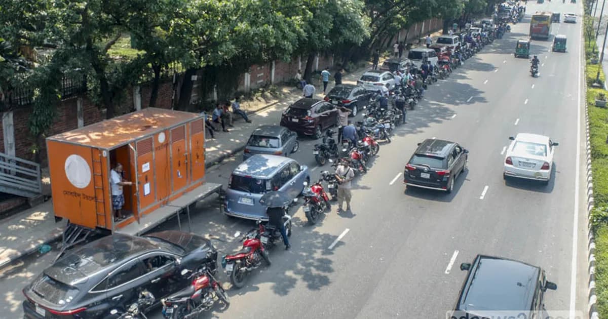 জ্বালানি সংকট: ইরানে নয়, যুদ্ধ যেন বাংলাদেশেই চলছে