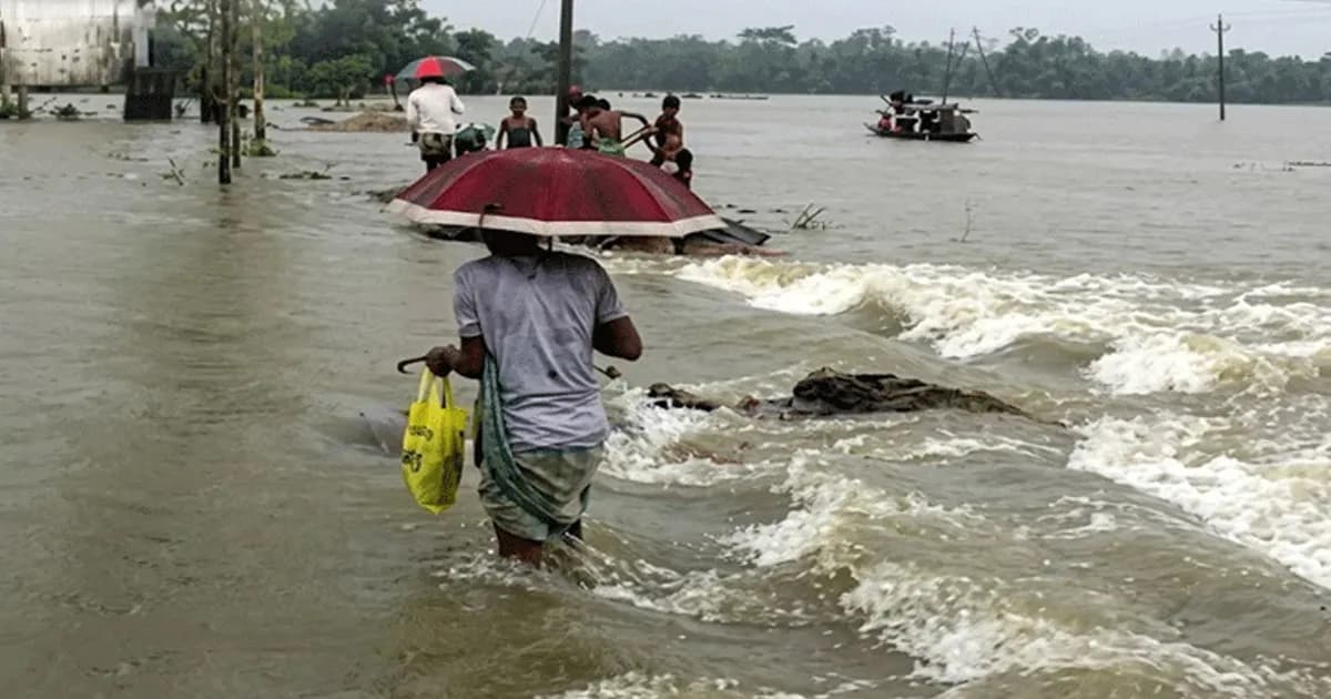 বাড়ছে ১৫ জেলার নদীর পানি, বন্যা নিয়ে নতুন সতর্কবার্তা