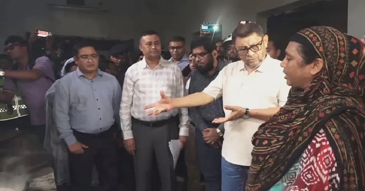 কুষ্টিয়া হাসপাতালে হঠাৎ পরিদর্শনে গিয়ে ক্ষুব্ধ স্বাস্থ্যমন্ত্রী