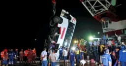 পদ্মায় বাসডুবি : উদ্ধার অভিযান সাময়িক স্থগিত, ২৬ জনের মরদেহ উদ্ধার