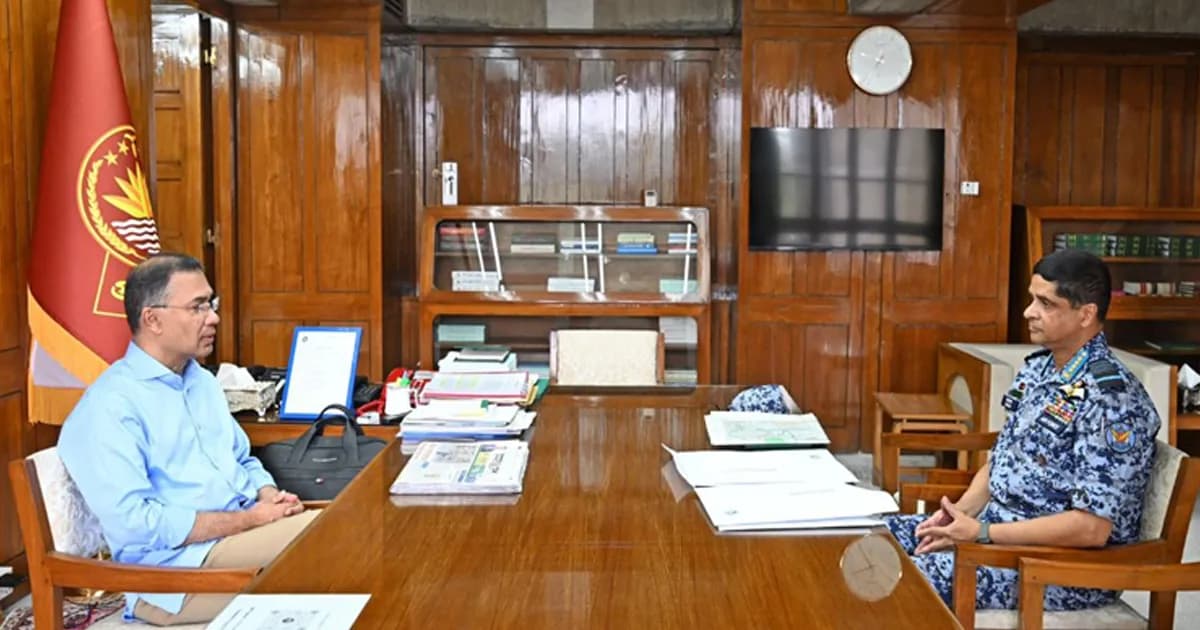 প্রধানমন্ত্রীর সঙ্গে বিমান বাহিনী প্রধানের সৌজন্য সাক্ষাৎ