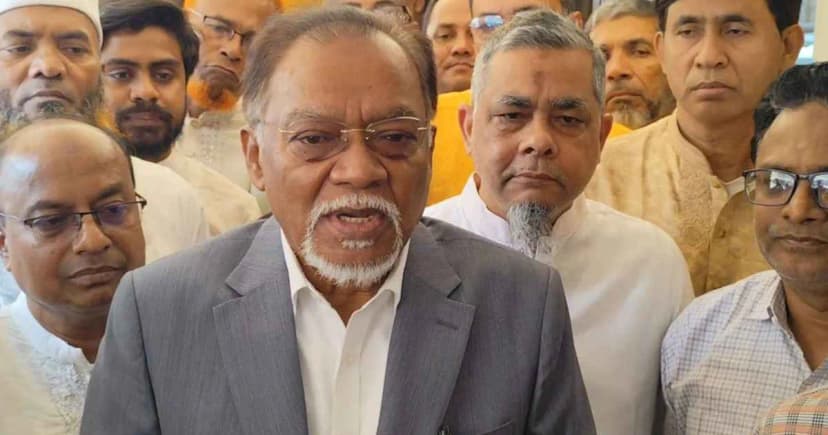 প্রধানমন্ত্রী তার প্ল্যান বাস্তবায়নে সম্পূর্ণ মনোযোগী