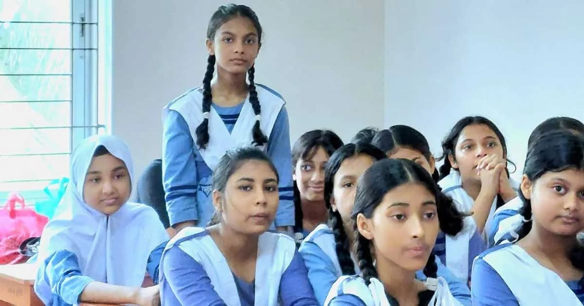 স্কুল ভর্তিতে মেধা যাচাই, তিন বিষয়ে দিতে হবে লিখিত পরীক্ষা