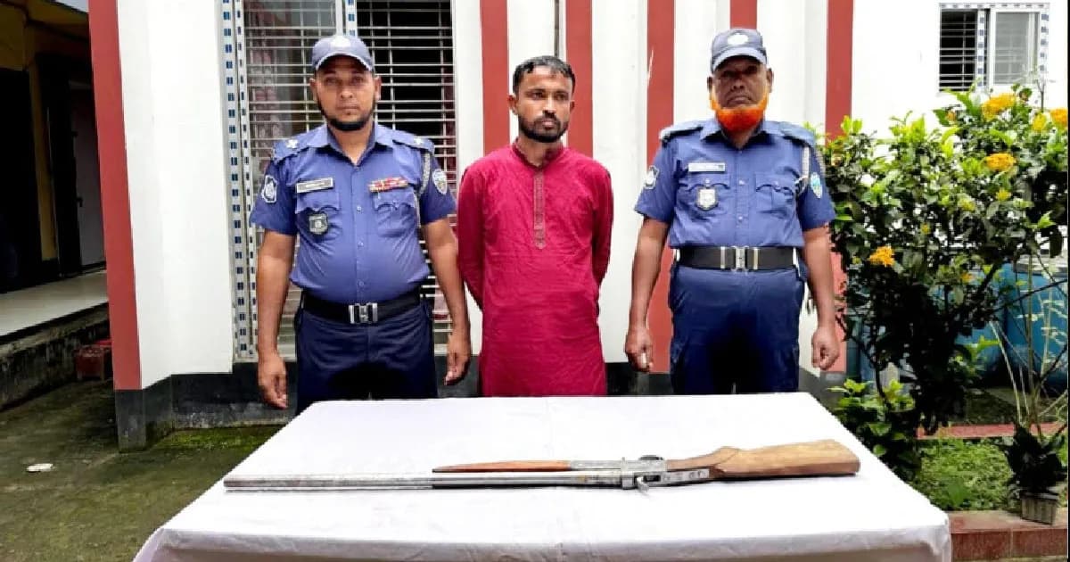 নবীনগরে অস্ত্রসহ যুবক গ্রেপ্তার