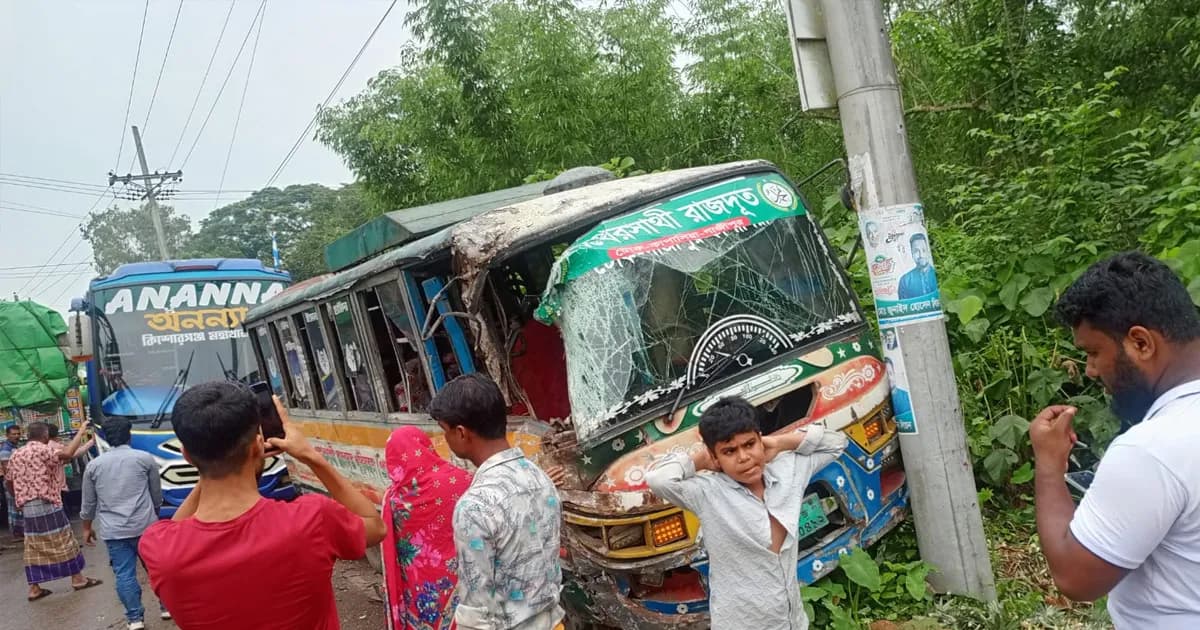পৃথক দুর্ঘটনায় গাজীপুরে সবজি ব্যবসায়ী ও নারীর মৃত্যু