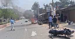 পাবনায় বিএনপির দুই পক্ষের রক্তক্ষয়ী সংঘর্ষে রণক্ষেত্র