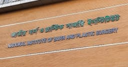 মিরপুর বিইউপি ভবনে এসি মেরামতের সময় আগুন, দগ্ধ ৪