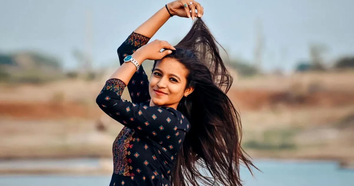 কলার প্রাকৃৃতিক গুণেই চুল হবে ঝলমলে, জেনে নিন সহজ টোটকা