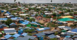 রোহিঙ্গা ক্যাম্পে দুই গ্রুপের মধ্যে সংঘর্ষ ও গোলাগুলি, নিহত ১