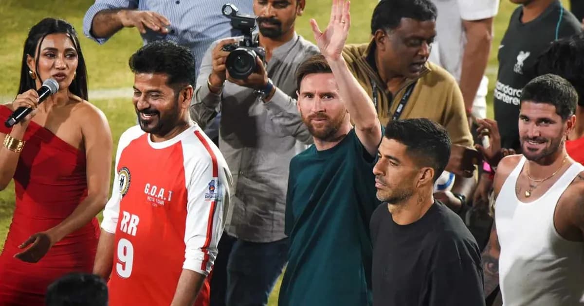 ভারতের কলকাতায় তুলকালাম, হায়দরাবাদে ভিন্ন রূপ দেখলেন মেসি